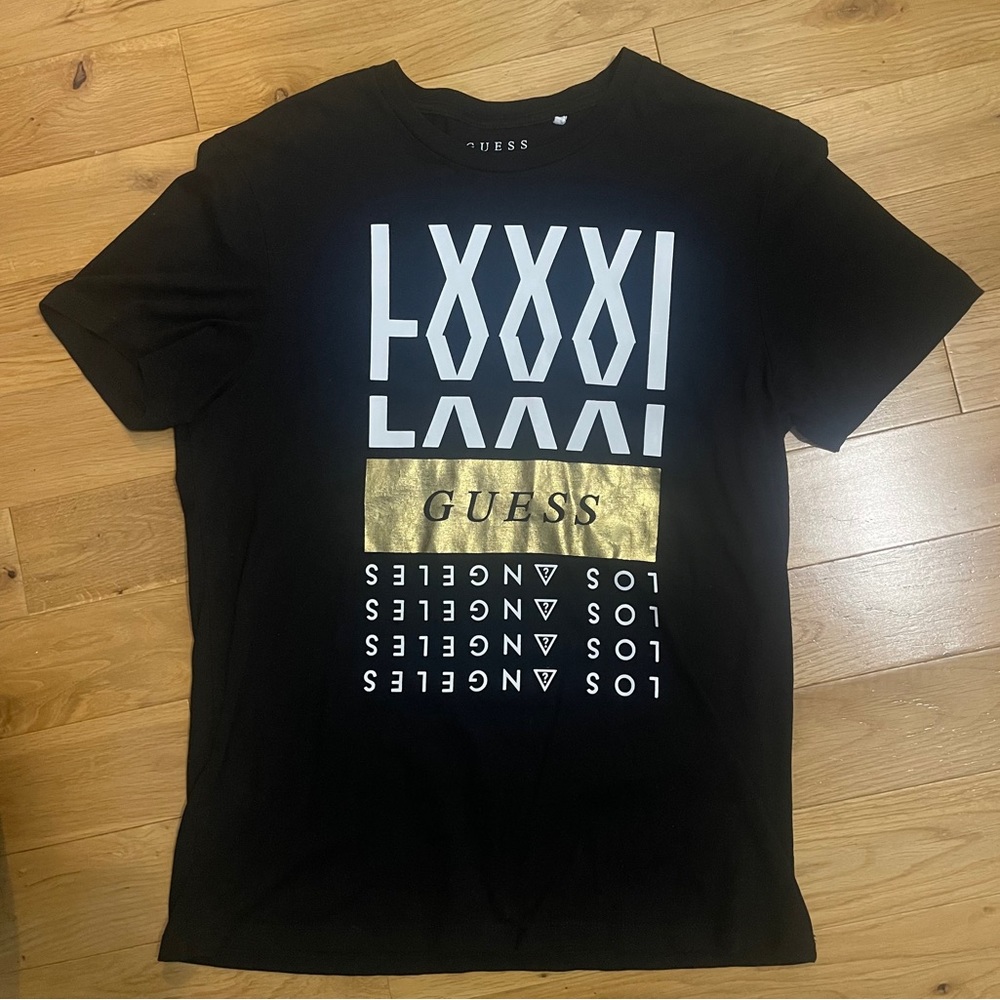 Guess t-shirt, black with metallic gold size S